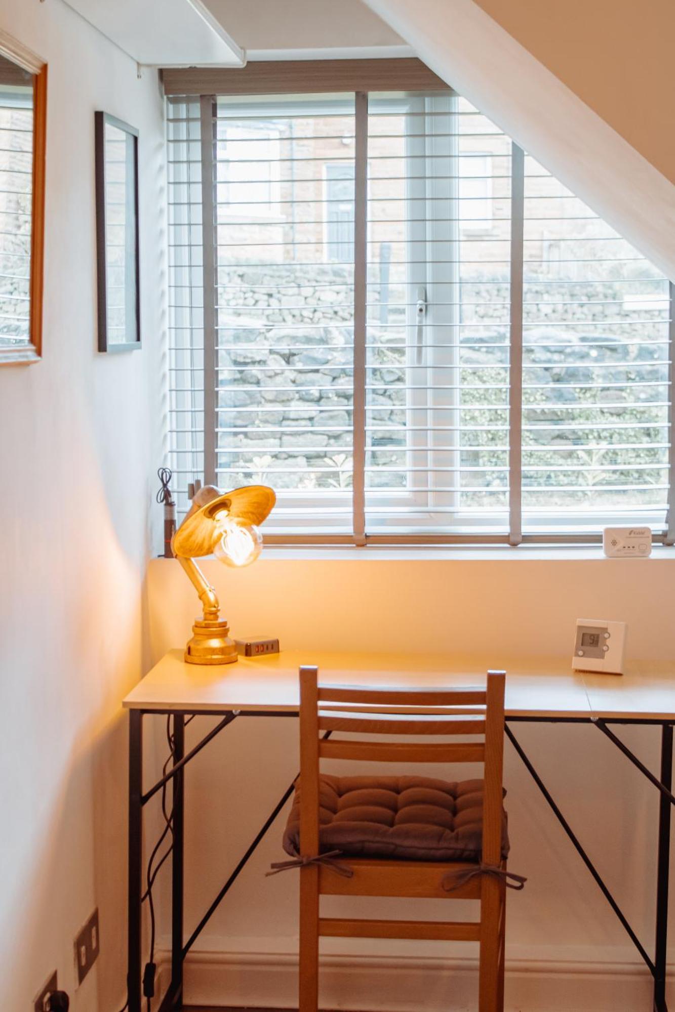 Apartamento Spacious Flat With Free Parking Harrogate Exterior foto